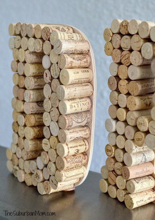 Niche Utama 1  Wine Cork Crafts - Fun & Pretty Projects Using Recycled Wine Corks